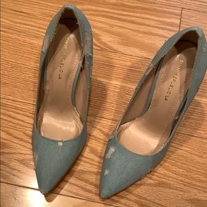 Denim pumps